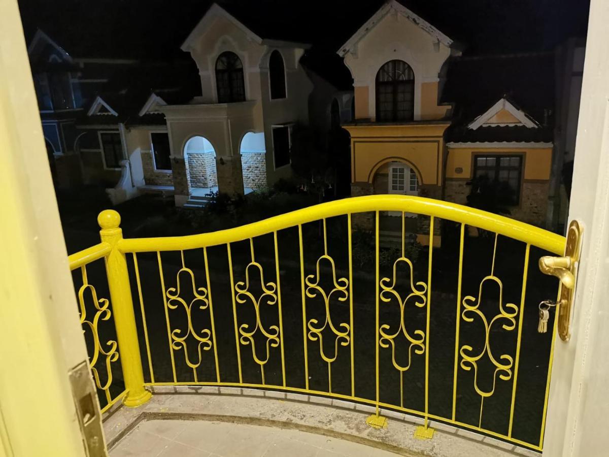 Villa Wubao Kota Bunga 3 Kamar Harga Budget Cinengangirang Exteriör bild