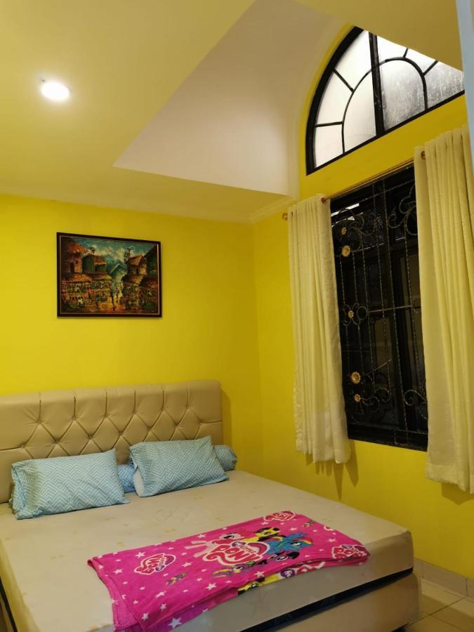 Villa Wubao Kota Bunga 3 Kamar Harga Budget Cinengangirang Exteriör bild